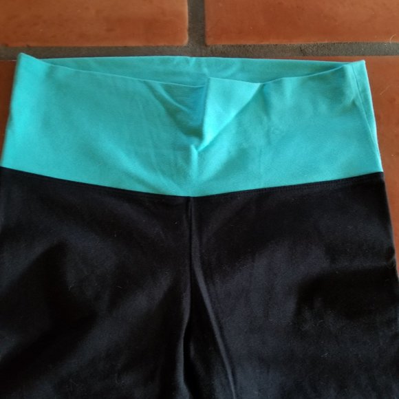 Moda International Victoria's Secret Foldover Bootcut Yoga Pant - Picture 7 of 9